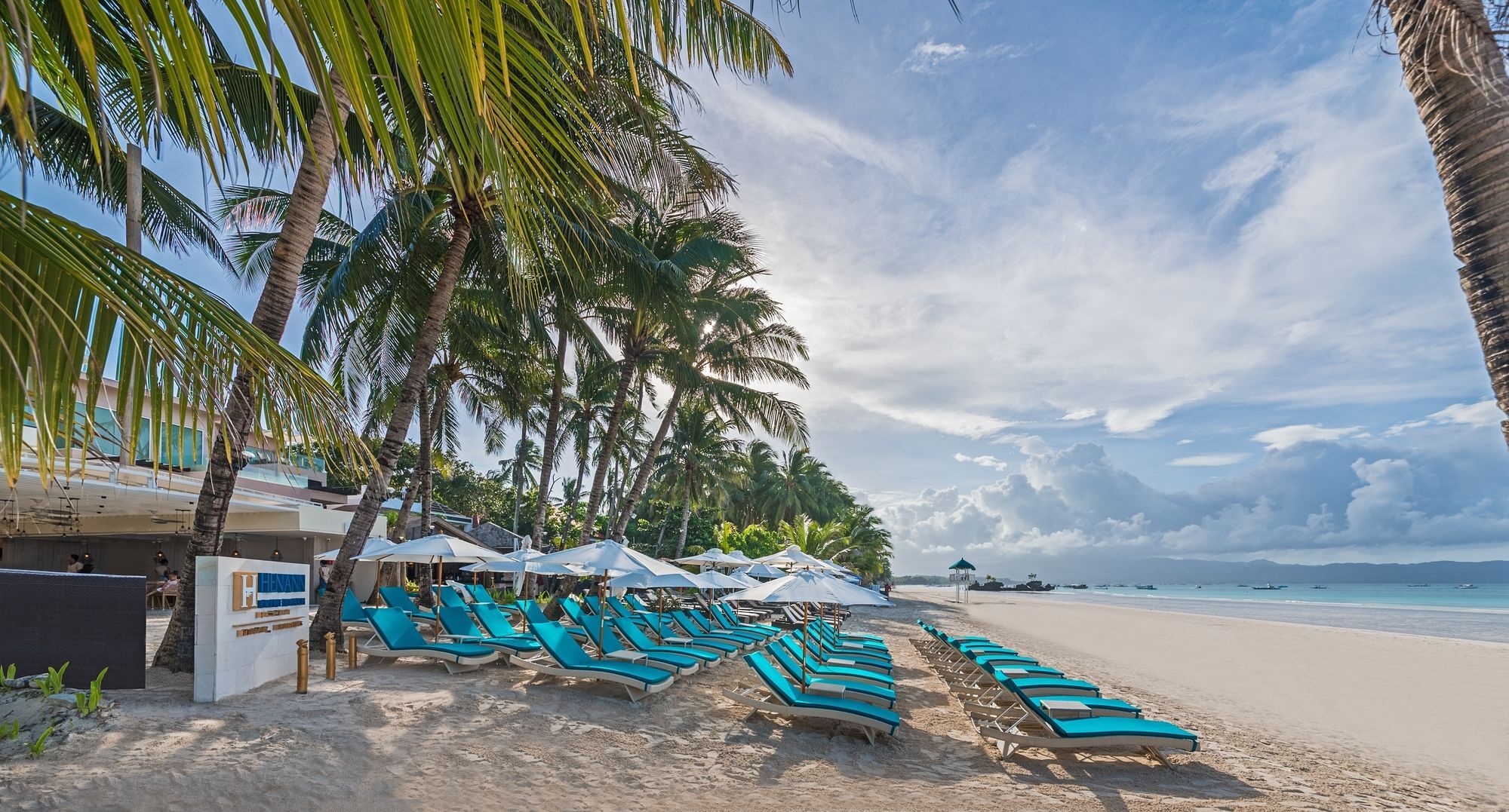 Henann Prime Beach Resort Balabag  Esterno foto Beach at the resort